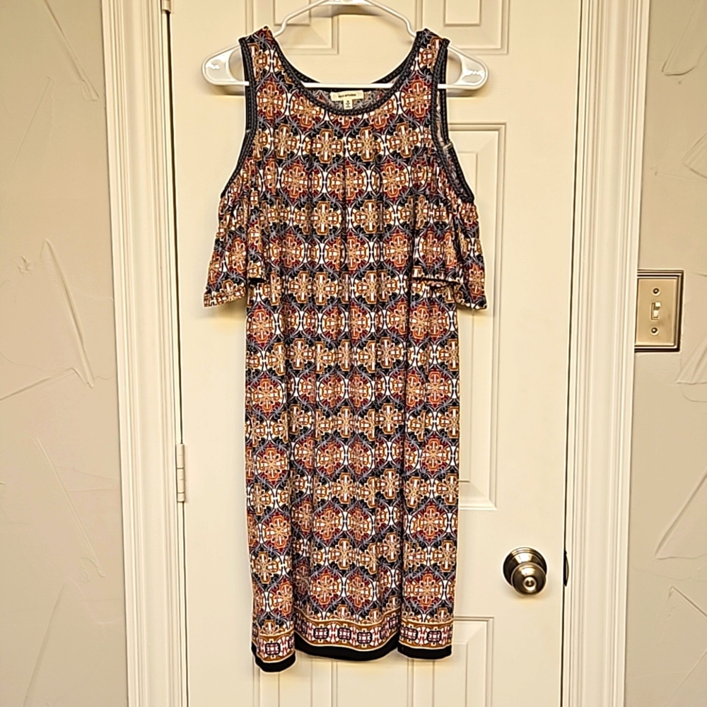 EUC Max Studio Cold Shoulder Dress in Red, Gold, and Blue, sz Medium
